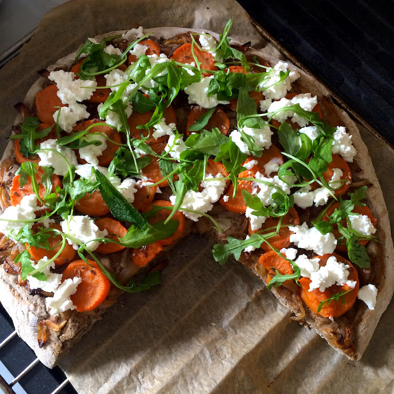 pizza sarrasin patate douce:oignons:chèvre
