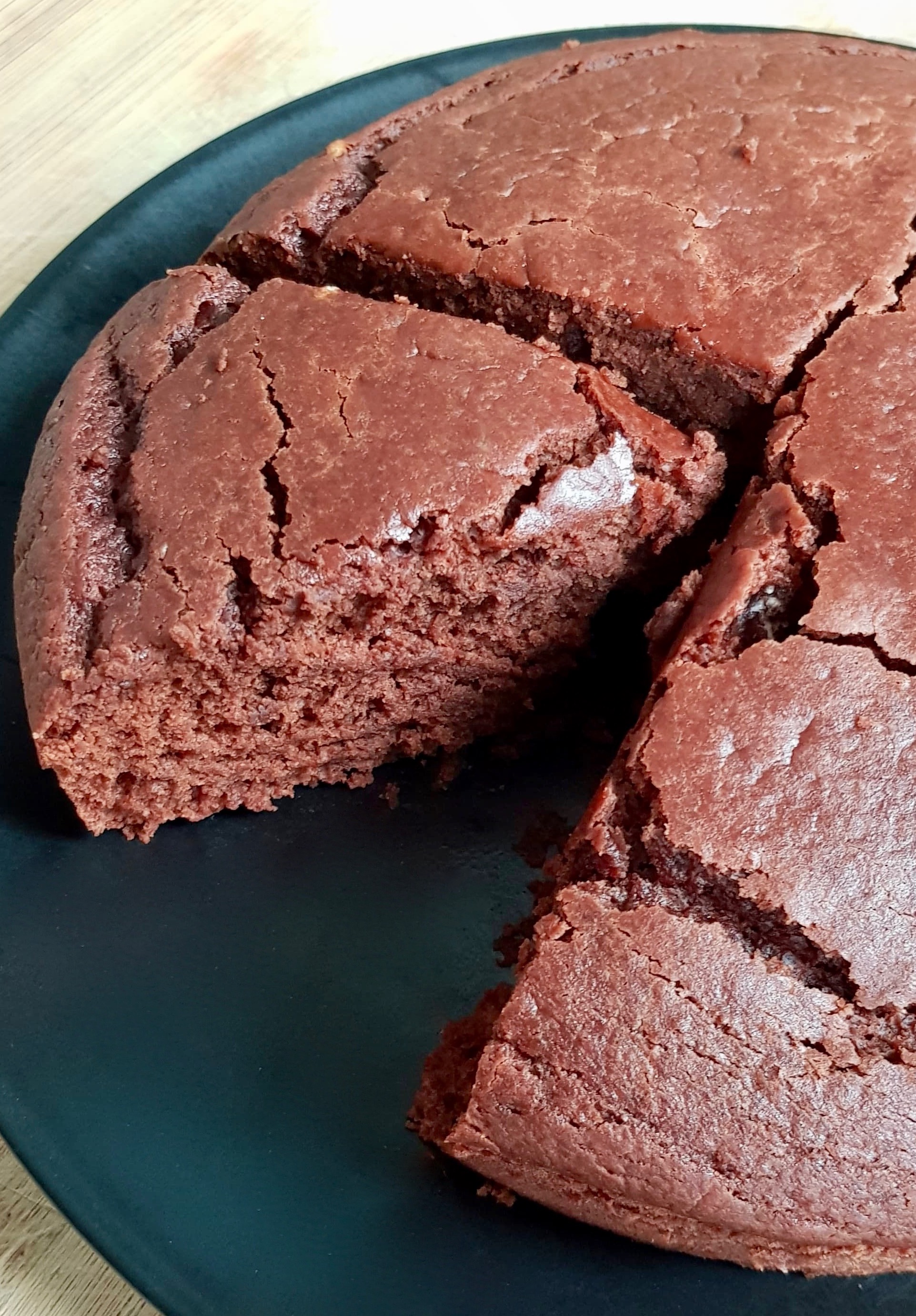 Gâteau au chocolat vegan, à la compote de pommes